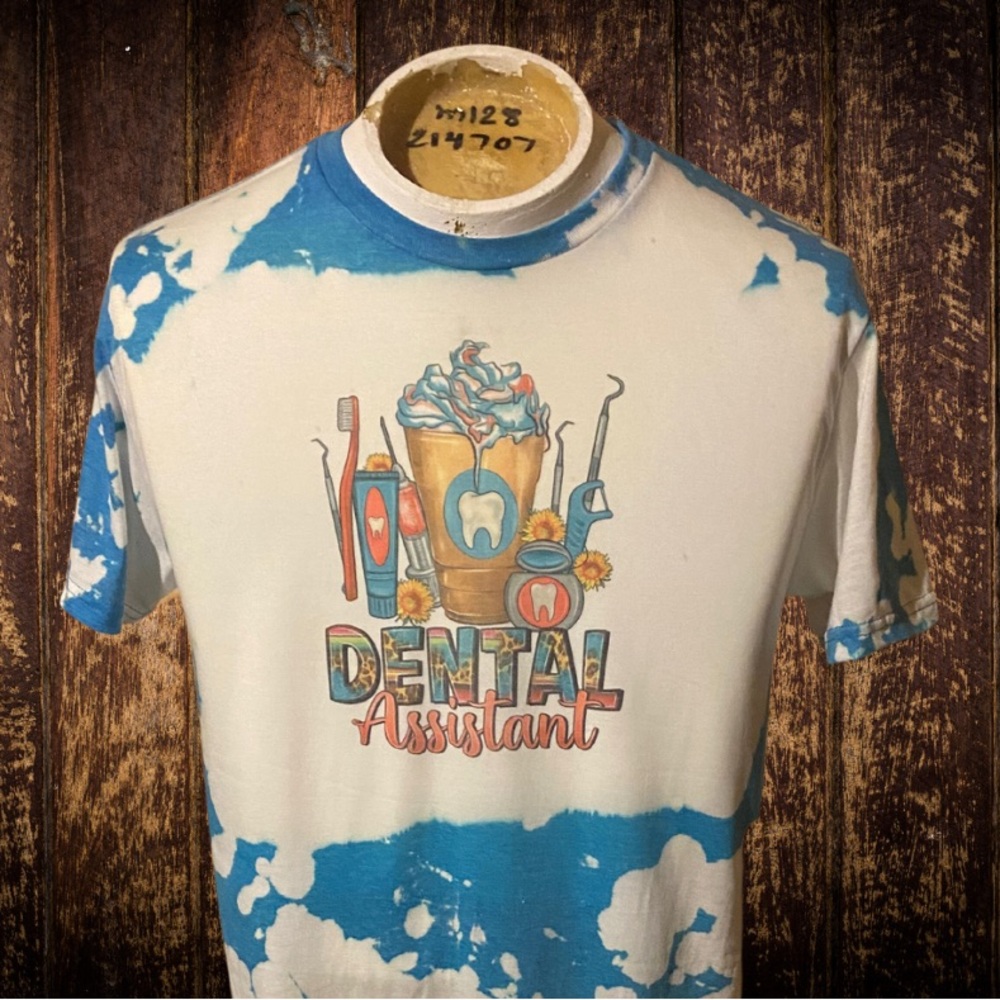 Dental assistant tee